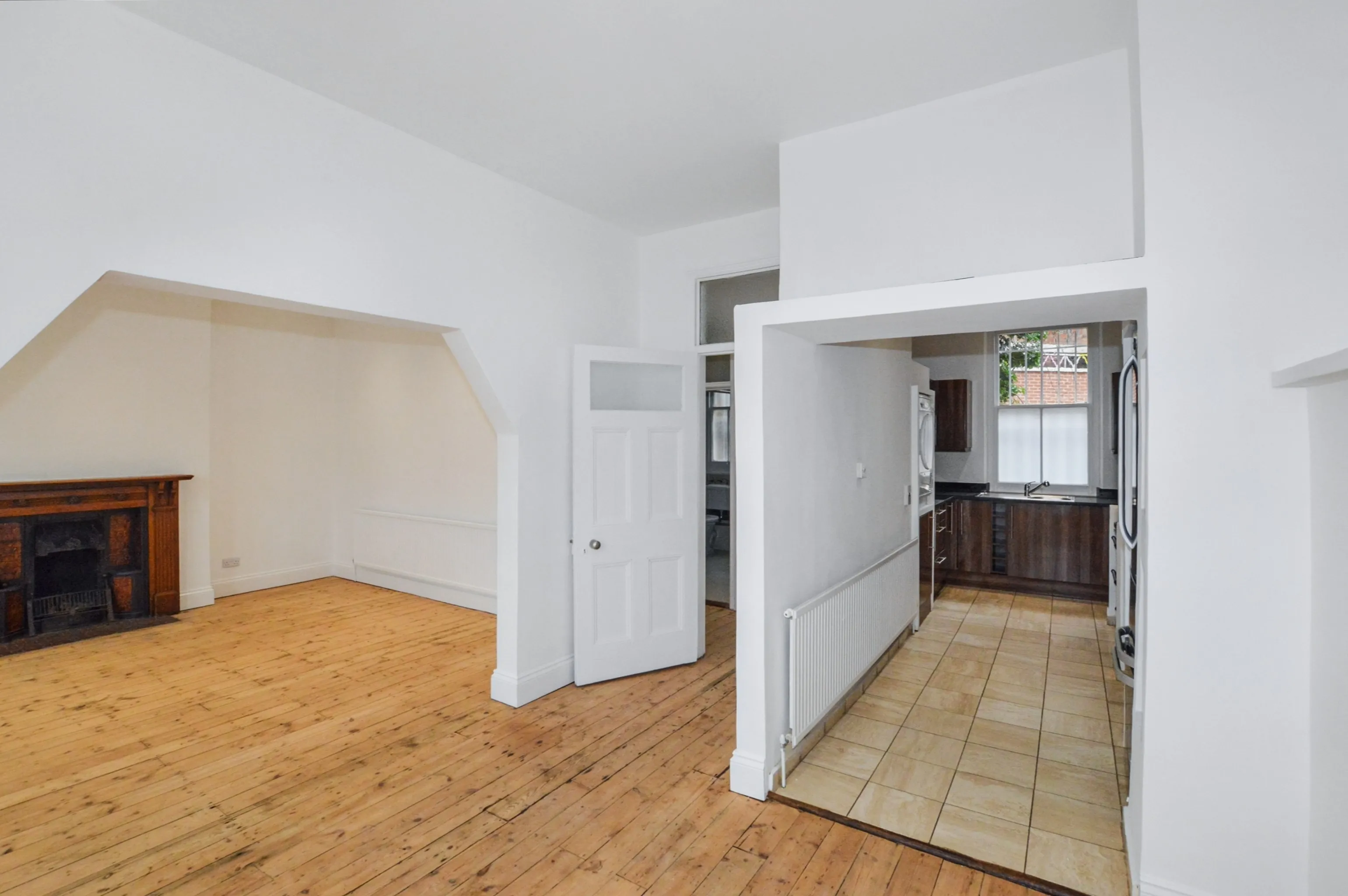 7 Burgess Park Mansions, Fortune Green Road, West Hampstead, London, NW6 1DP