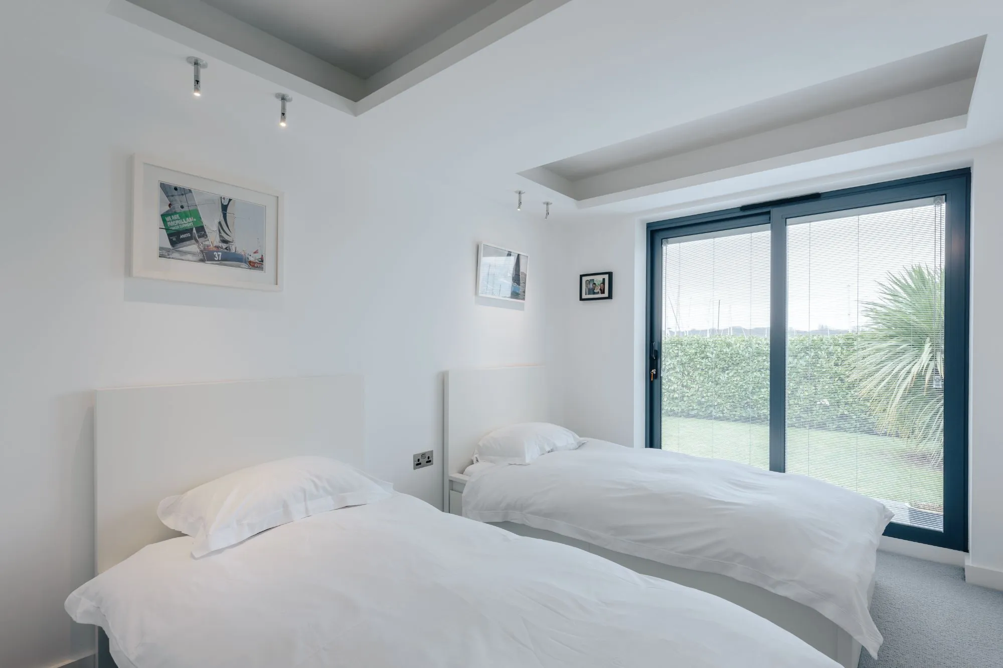 27 Crowsport, Hamble, Hampshire, SO31 4HG