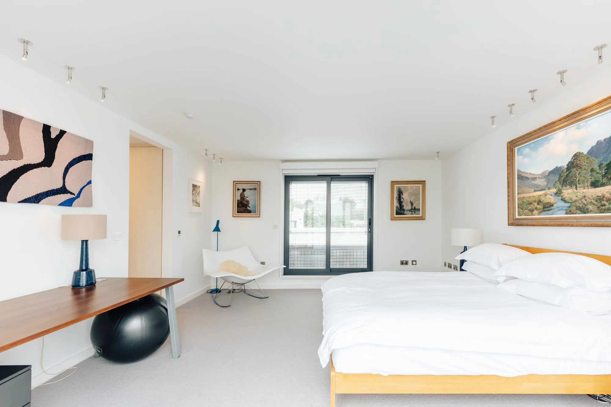 27 Crowsport, Hamble, Hampshire, SO31 4HG