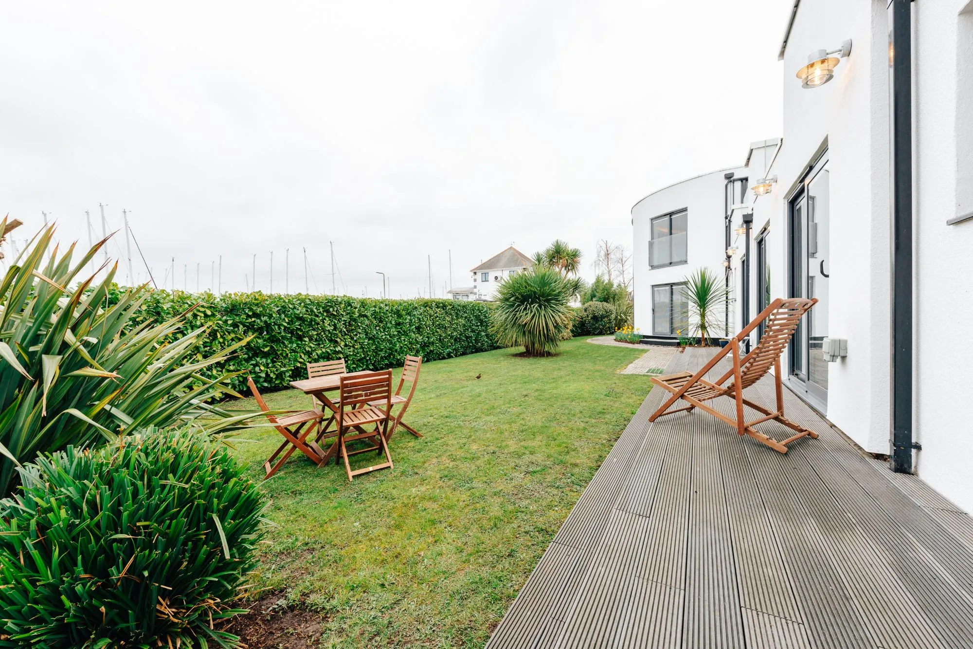 27 Crowsport, Hamble, Hampshire, SO31 4HG