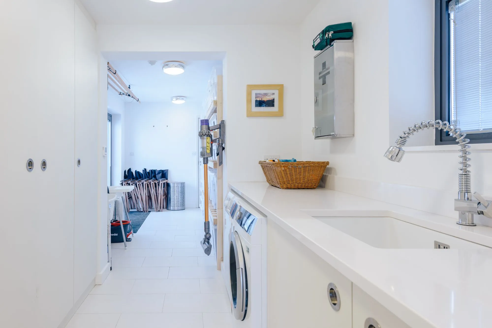 27 Crowsport, Hamble, Hampshire, SO31 4HG