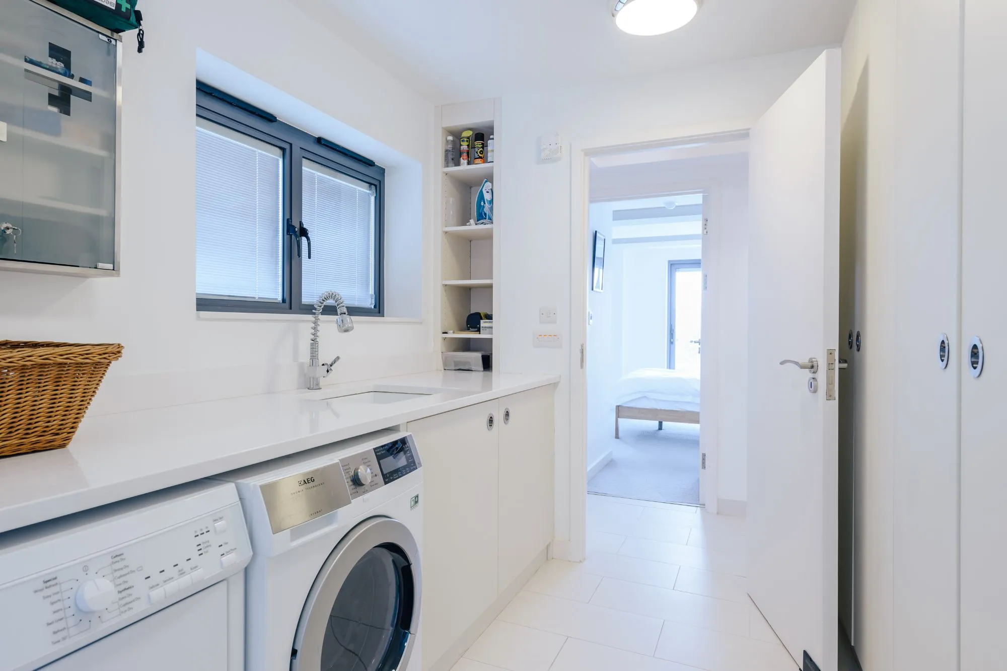 27 Crowsport, Hamble, Hampshire, SO31 4HG