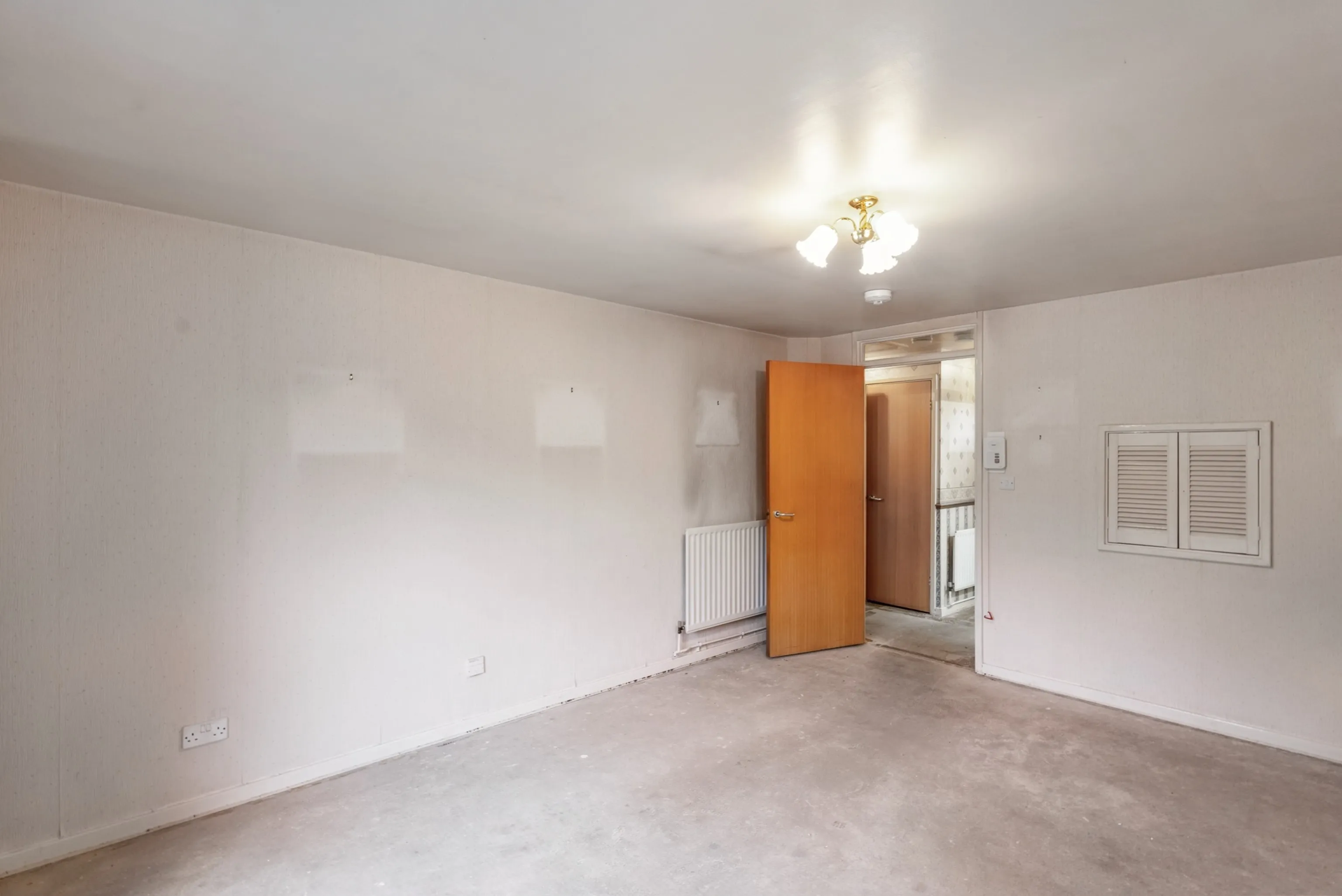 6 Blackbird Gardens, Bradford, West Yorkshire, BD8 0NH
