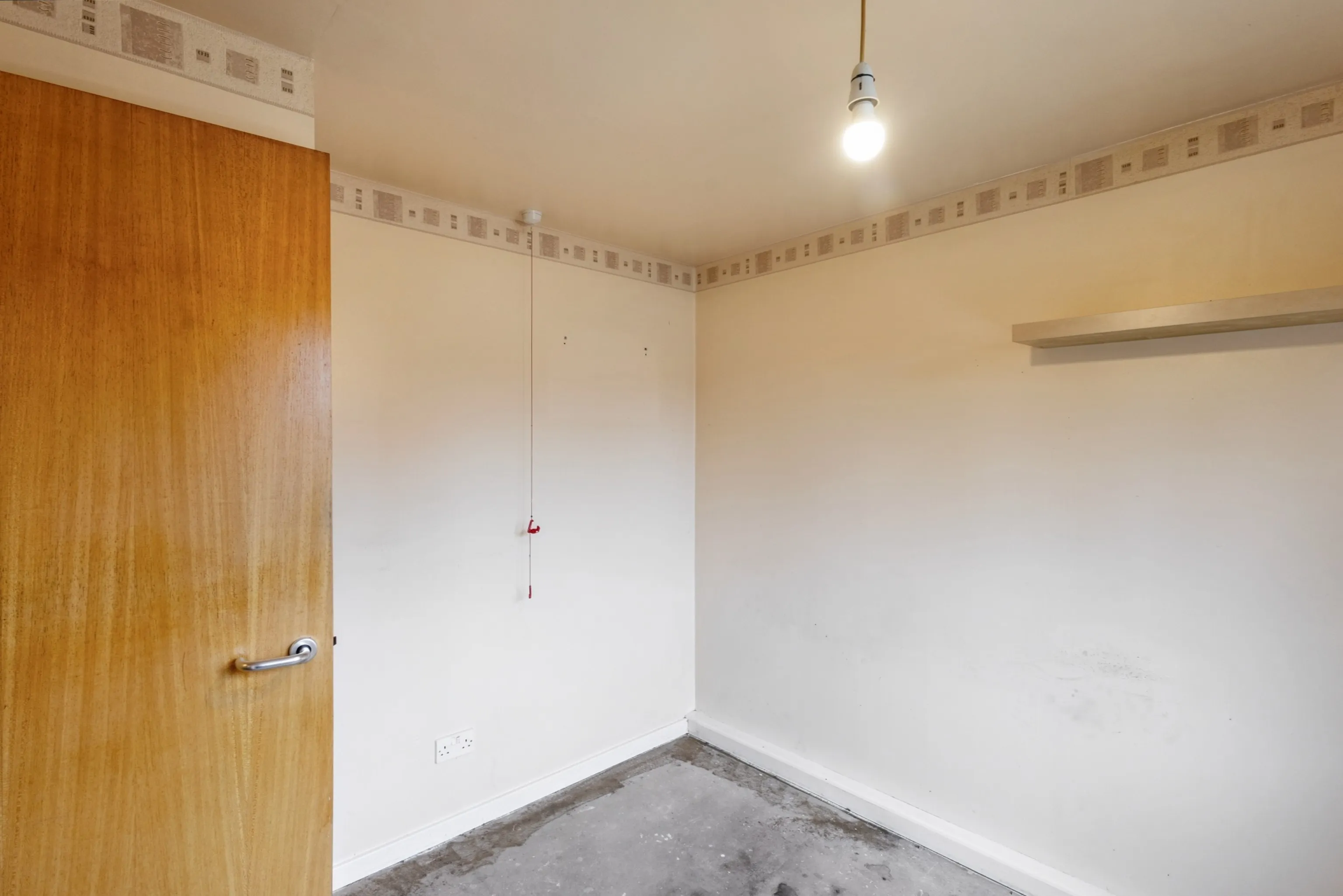 6 Blackbird Gardens, Bradford, West Yorkshire, BD8 0NH