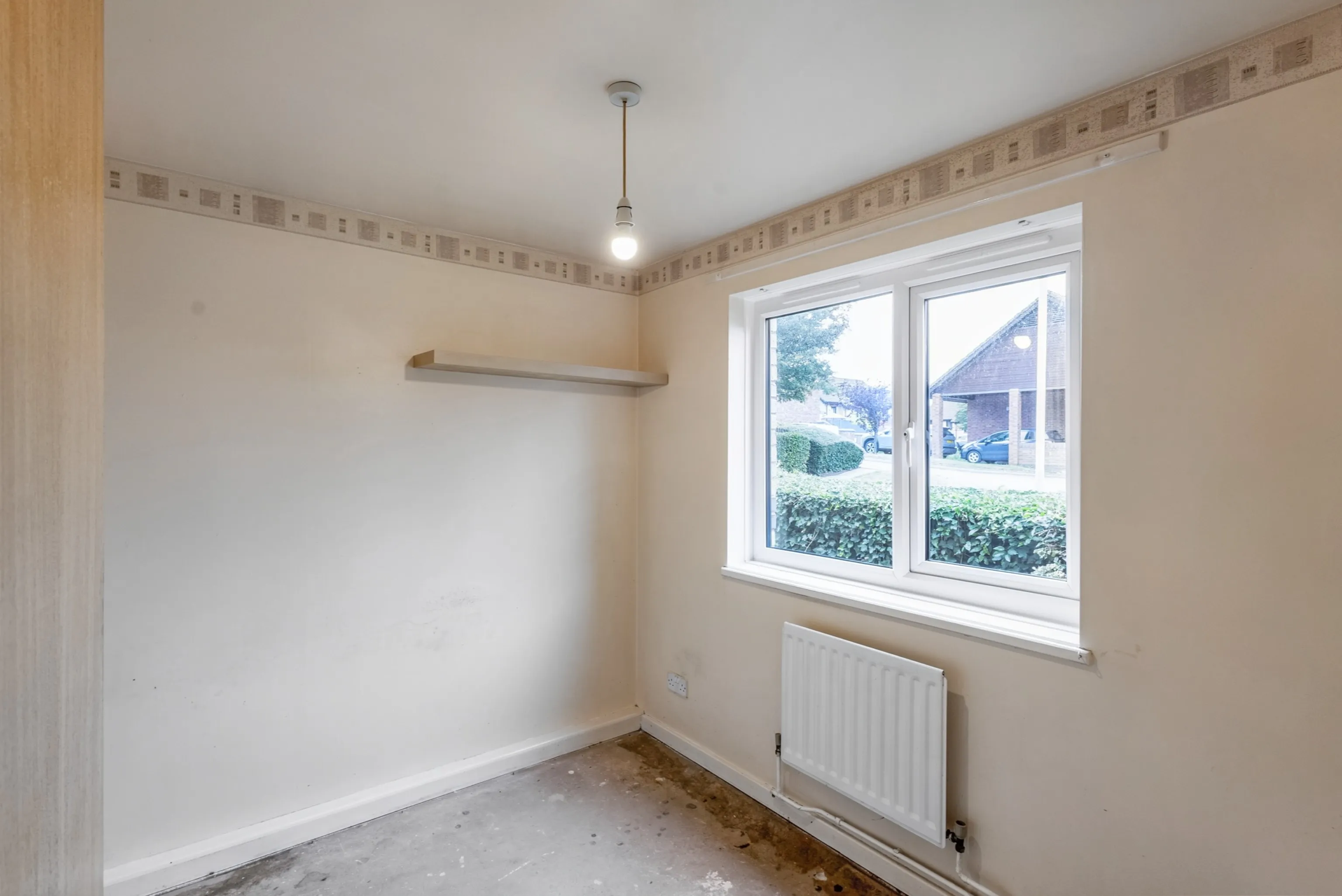6 Blackbird Gardens, Bradford, West Yorkshire, BD8 0NH
