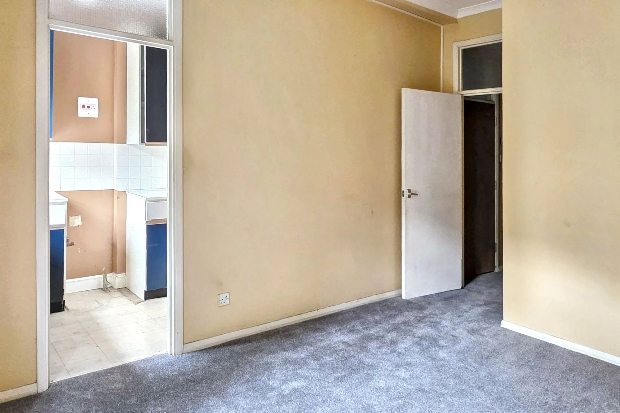 63B Cornwall Crescent, London W11 1PJ