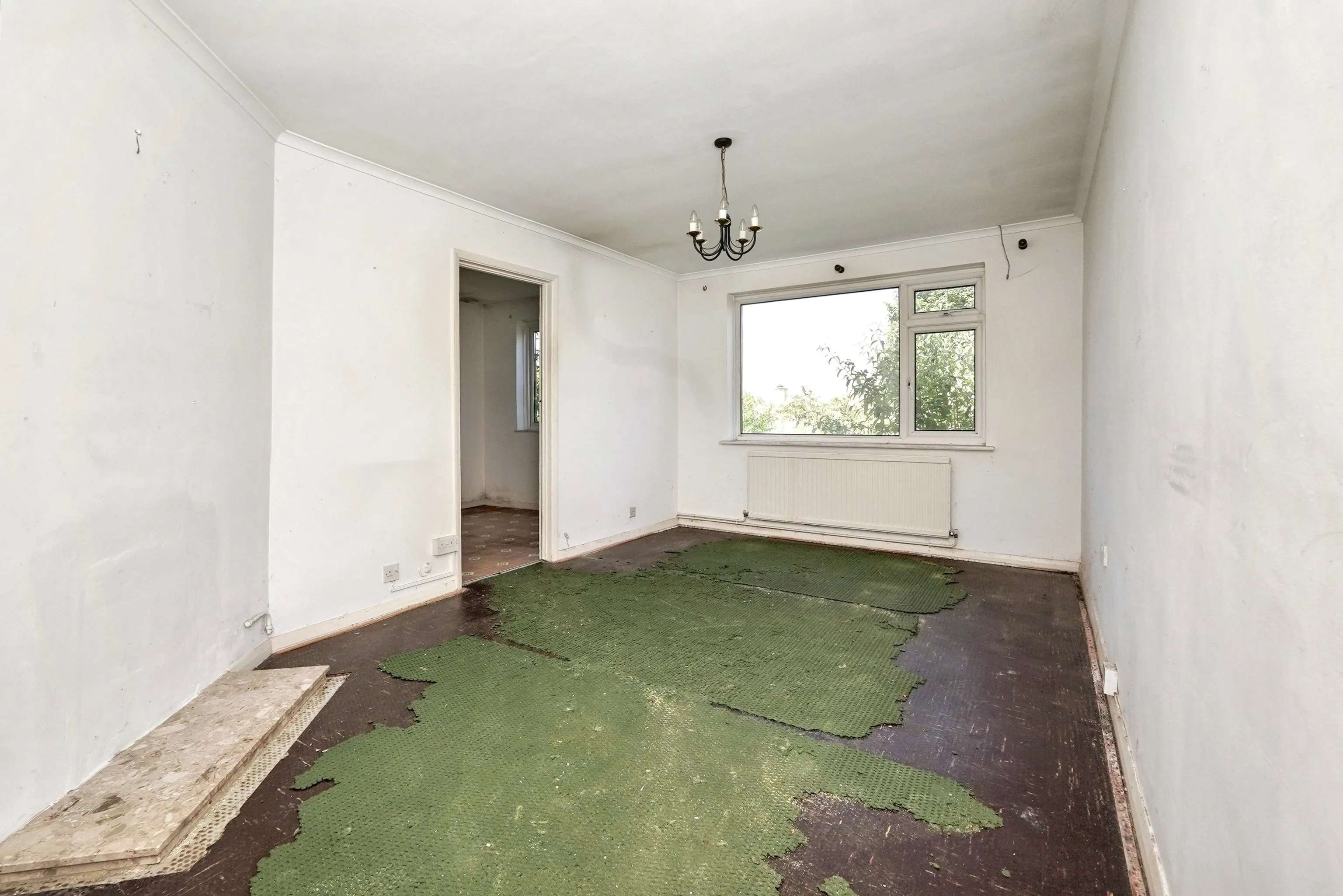 2 The Freedown, St Margaret's at Cliffe, Dover CT15 6BD