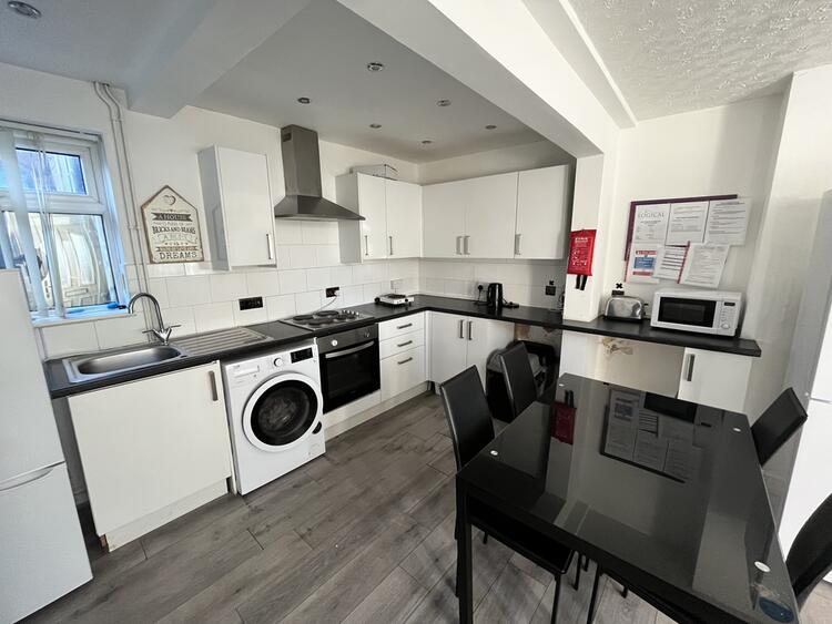 80 Woodway Lane, Coventry CV2 2EJ