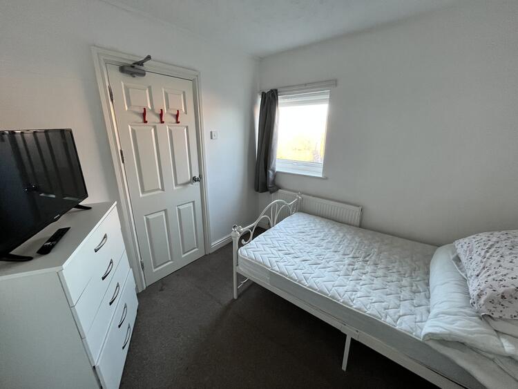 80 Woodway Lane, Coventry CV2 2EJ
