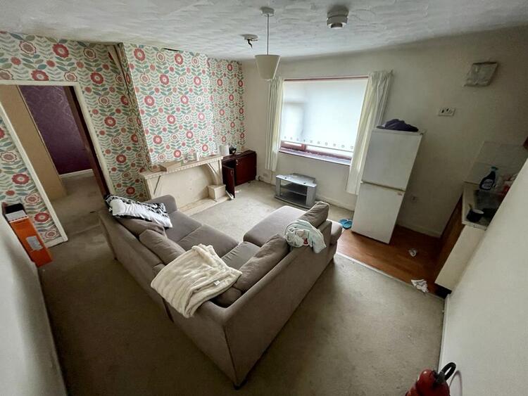Flat 2, 25 Brookhouse Avenue, Farnworth, Bolton BL4 9LY