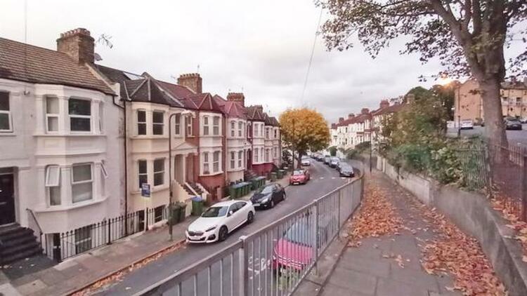 90 Ennis Road, London SE18 2QT