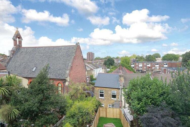 90 Ennis Road, London SE18 2QT
