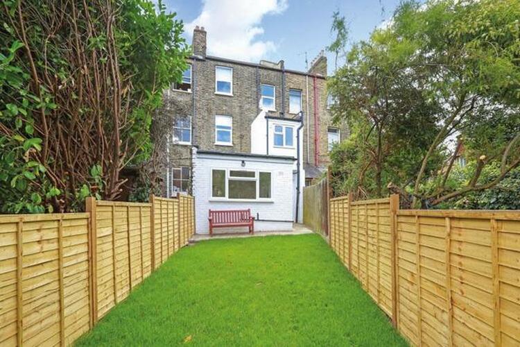 90 Ennis Road, London SE18 2QT