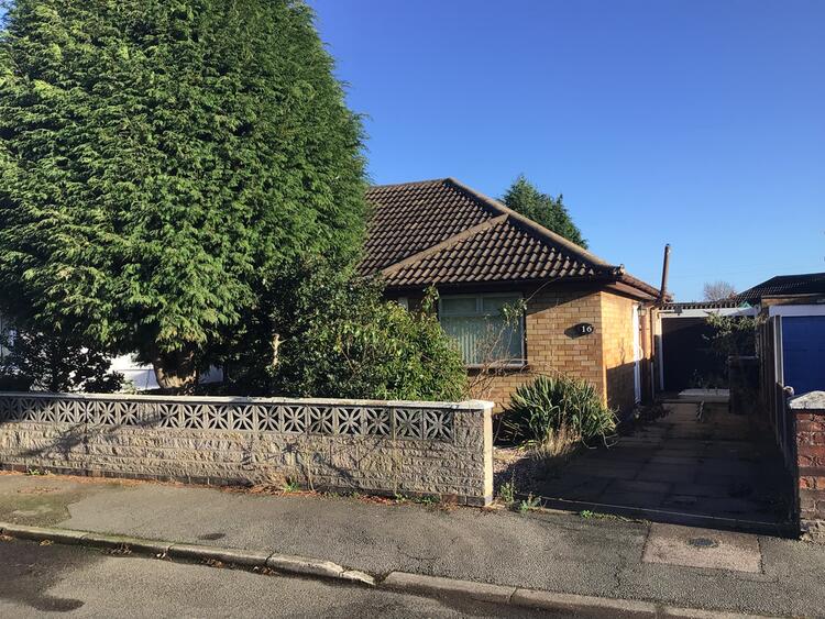 16 Martins Road, Bedworth CV12 0DR