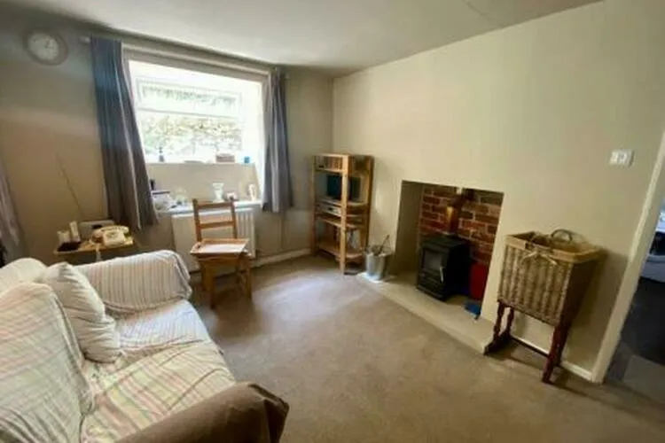 15 Rise End, Middleton, Matlock, Derbyshire DE4 4LS