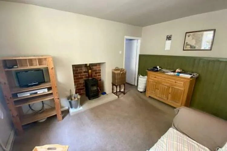 15 Rise End, Middleton, Matlock, Derbyshire DE4 4LS