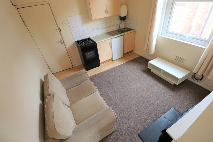 147 Holyhead Road, Coventry, West Midlands CV1 3AD