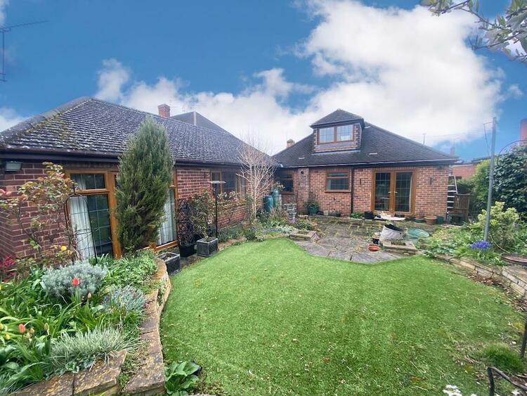5 Vicarage Road, Chellaston, Derby DE73 6SD