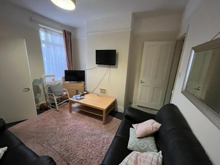 84 Albert Promenade, Loughborough, Leicestershire LE11 1RF