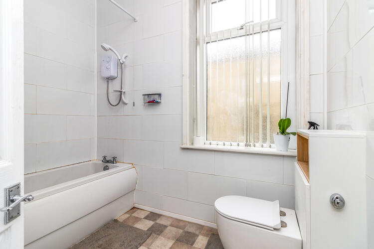 2 Lark Street, Keighley BD21 2EJ