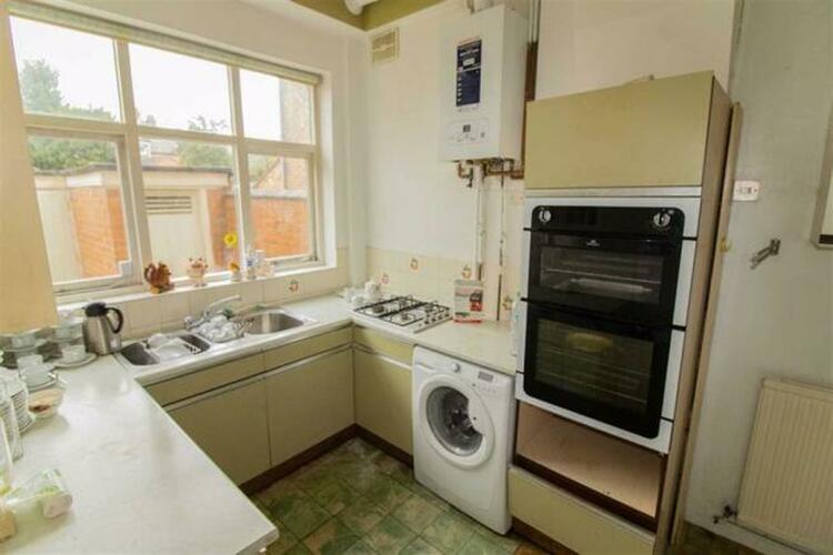 33 Westleigh Road, Leicester, Leicestershire LE3 0HH