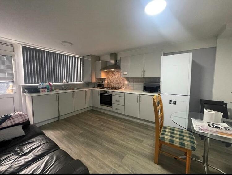 19 Porchester Drive, Birmingham B19 2LT