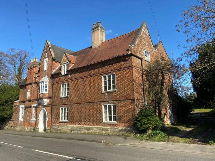 Bailiffs Mead House, 67 High Street, Castle Donington, Derby DE74 2PQ
