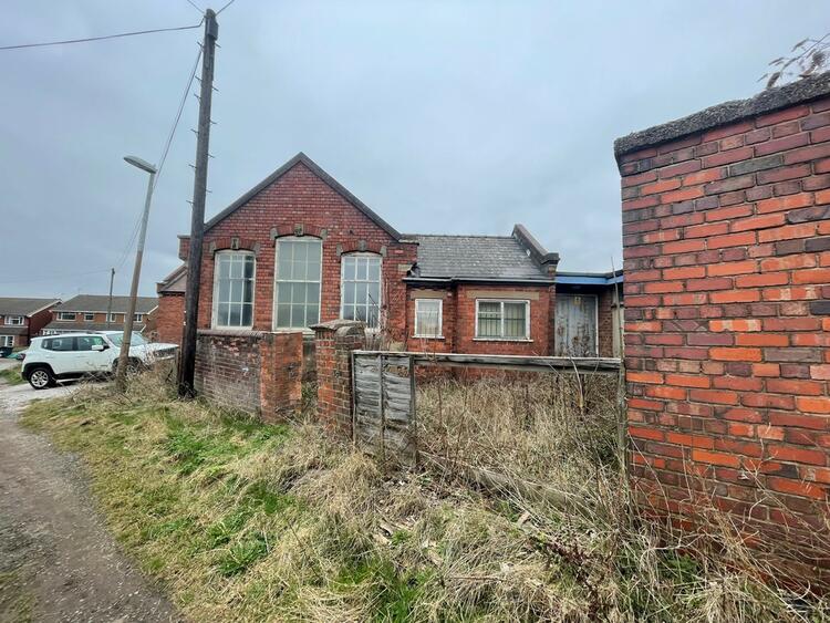 Netherend Neighbourhood Centre, Mogul Lane, Halesowen, West Midlands B63 2QQ