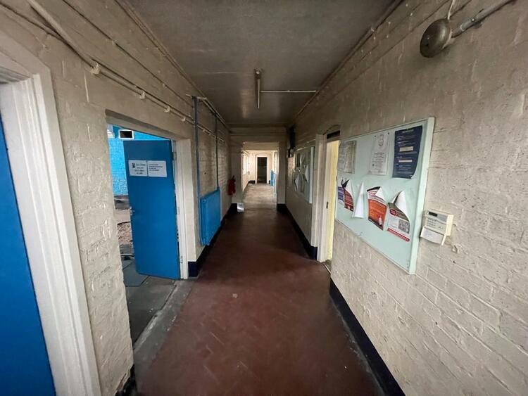 Netherend Neighbourhood Centre, Mogul Lane, Halesowen, West Midlands B63 2QQ