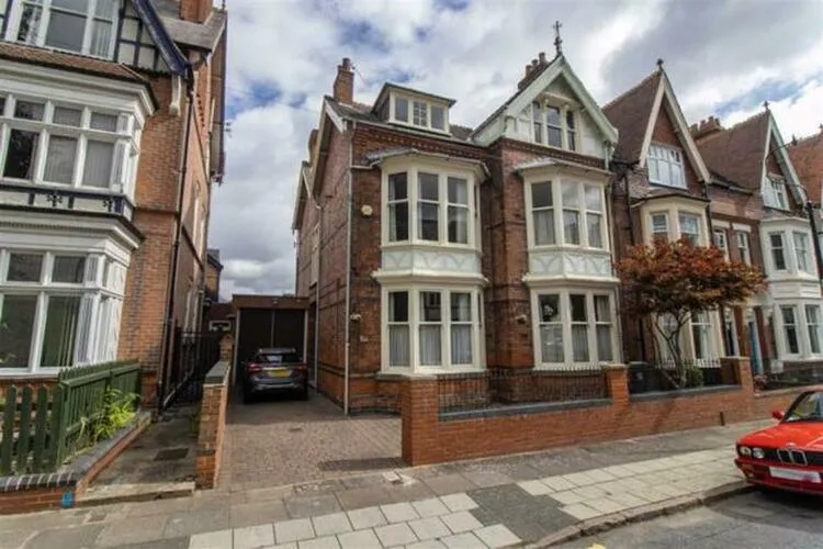 33 Westleigh Road, Leicester, Leicestershire LE3 0HH
