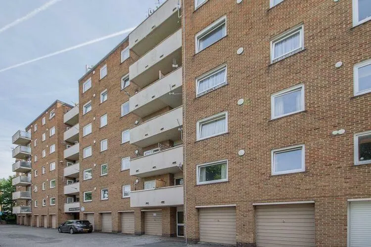 Flat 79, Kedleston Court, Norbury Close, Derby DE22 2QE