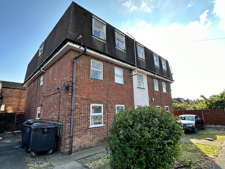 Freehold of Apartments 1-6 Fountains Court, Beeston, Nottingham NG9 2EN