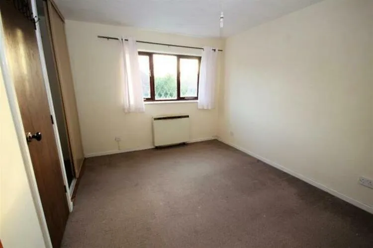 6 Oak Close, Castle Gresley, Swadlincote, Derbyshire DE11 9RU