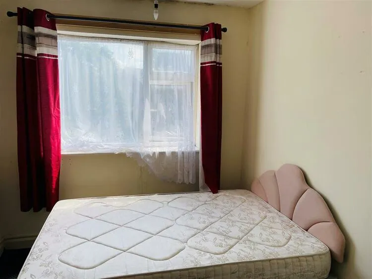 77 Selworthy Road, Coventry, Coventry, West Midlands CV6 4JF