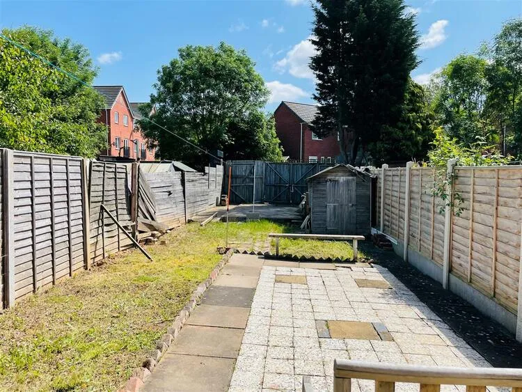 77 Selworthy Road, Coventry, Coventry, West Midlands CV6 4JF