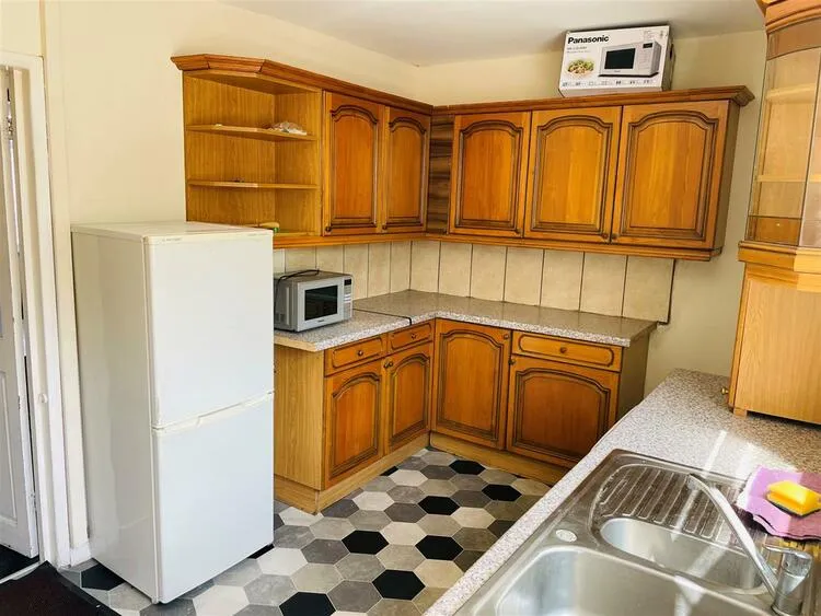 77 Selworthy Road, Coventry, Coventry, West Midlands CV6 4JF