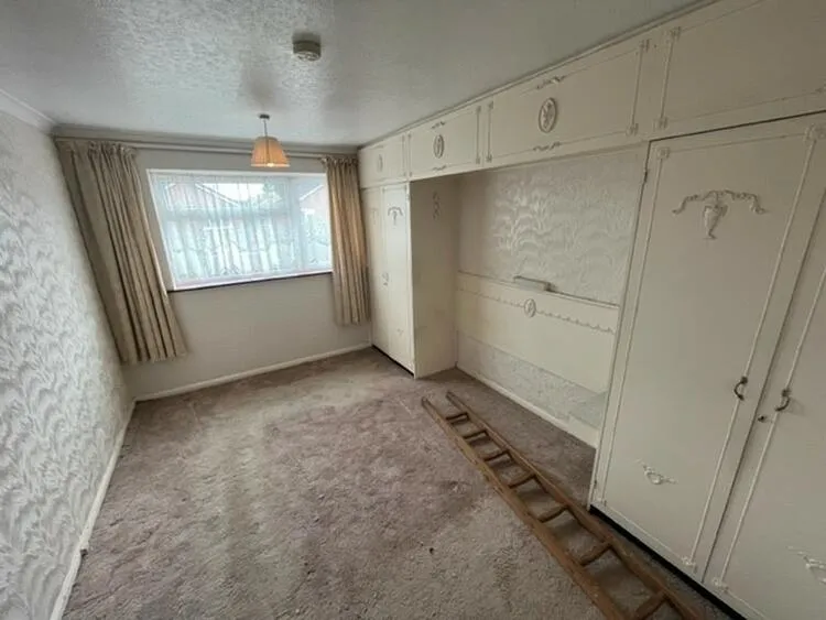 1 Cherry Tree Road, Kingswinford, West Midlands DY6 7DP