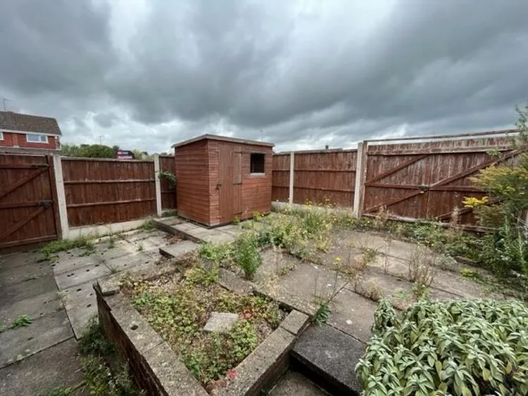 1 Cherry Tree Road, Kingswinford, West Midlands DY6 7DP