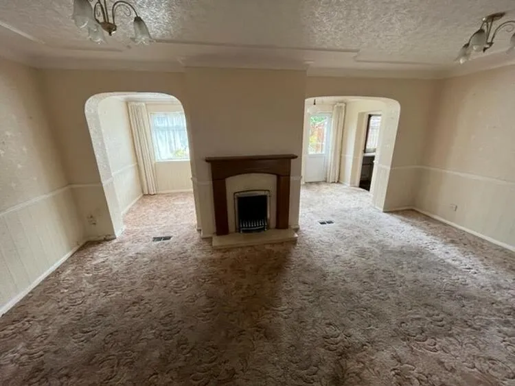 1 Cherry Tree Road, Kingswinford, West Midlands DY6 7DP