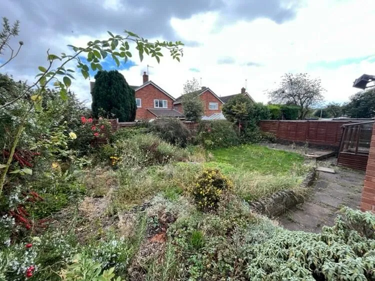 1 Cherry Tree Road, Kingswinford, West Midlands DY6 7DP