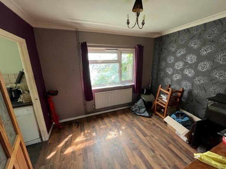 37 Aviation Lane, Burton-On-Trent, Staffordshire DE13 9TL