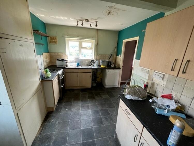 37 Aviation Lane, Burton-On-Trent, Staffordshire DE13 9TL