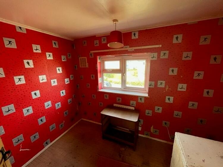 37 Aviation Lane, Burton-On-Trent, Staffordshire DE13 9TL