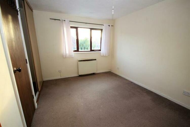 6 Oak Close, Castle Gresley, Swadlincote, Derbyshire DE11 9RU