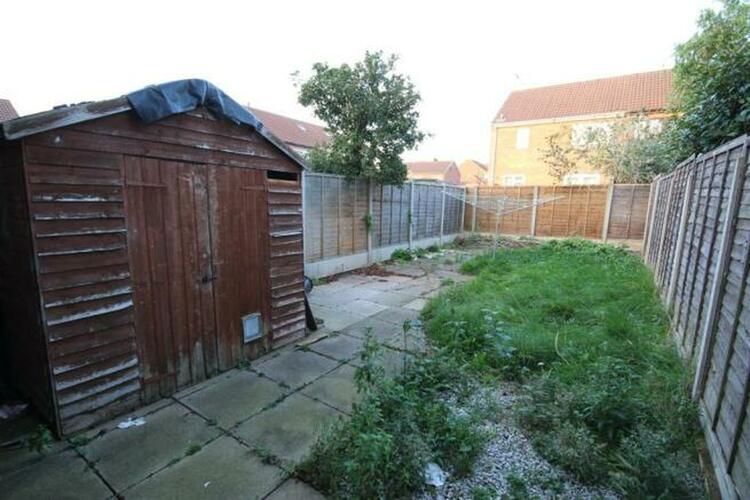 6 Oak Close, Castle Gresley, Swadlincote, Derbyshire DE11 9RU