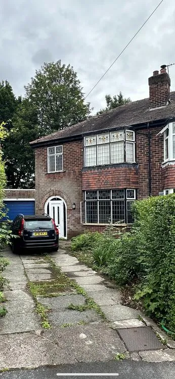 32 Preesall Avenue, Heald Green, Cheadle SK8 3JF