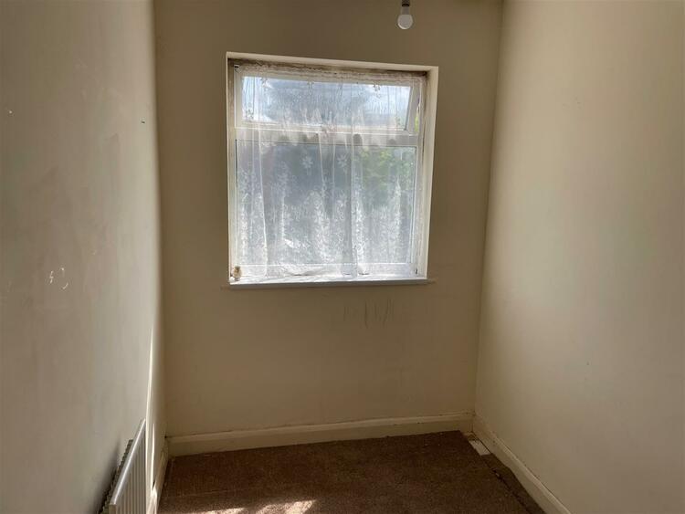 77 Selworthy Road, Coventry, Coventry, West Midlands CV6 4JF