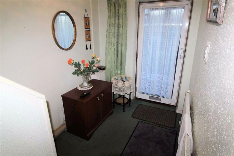 15 Woodcross Lane, Bilston WV14 9BX