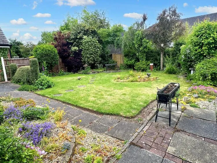 23 Scarsdale Avenue, Allestree, Derby DE22 2LA