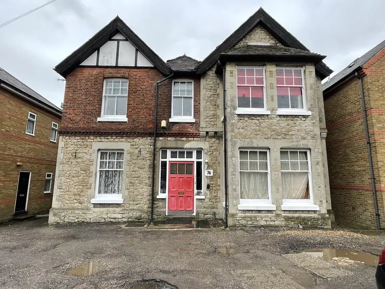 Flat 1, 74 London Road, Maidstone ME16 0DT